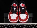 Air Jordan 1 Retro Low Golf Chicago 4