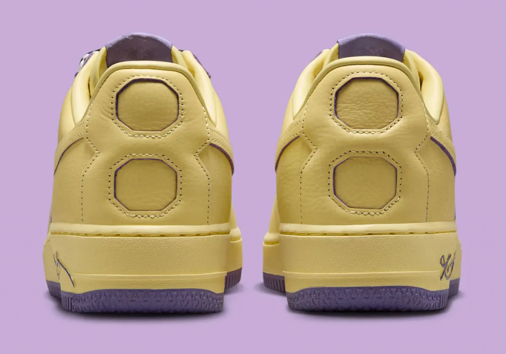 Oversize 8 on heel of AF1 kobe 2025