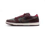 SB Dunk Low x Riot Skateshop