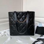 chanel as4359 shopping bag shiny lambskin gold metal black 002 luxibags.ru .jpg